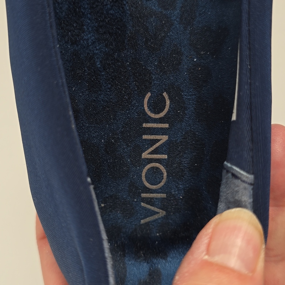 Vionic Mini Wedge Shoes - Picture 5 of 9